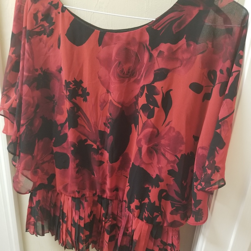 Like New ... Red & Black Blouse